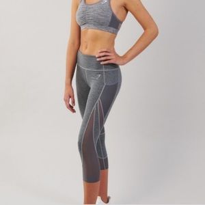 Gymshark sleek sculpture cropped leggings